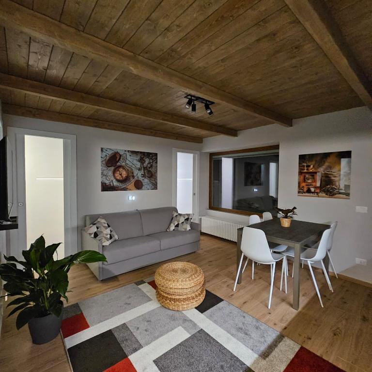 Posedenie v ubytovaní Moda Apartments Serenella