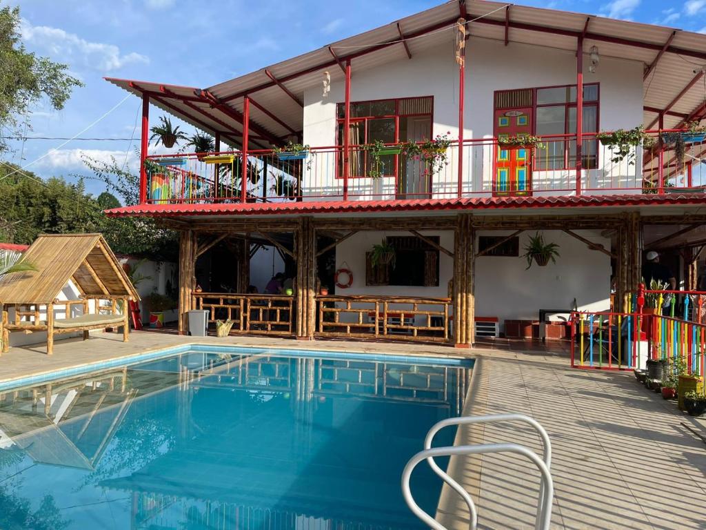 Bazén v ubytování New Paradise Nueva Sede - La Vega Cundinamarca nebo v jeho okolí