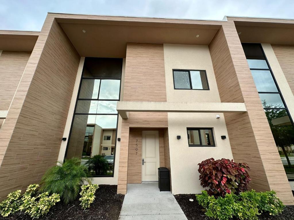 Bygningen som villaen ligger i