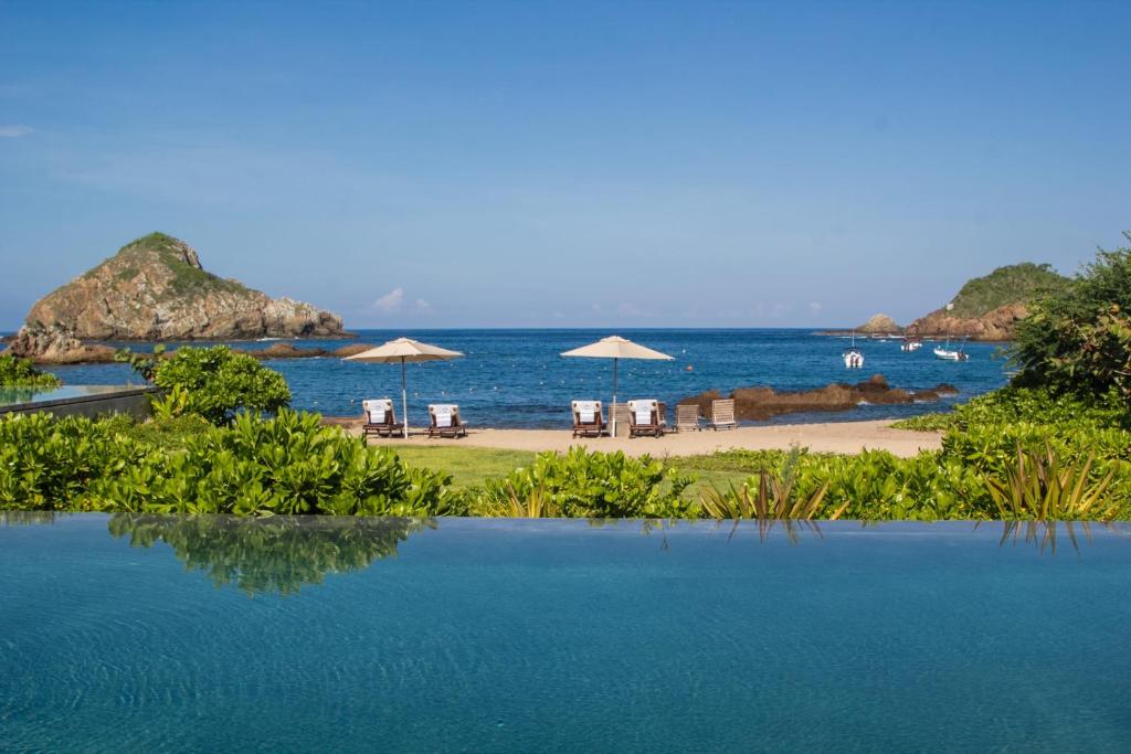 El Careyes Club & Residences