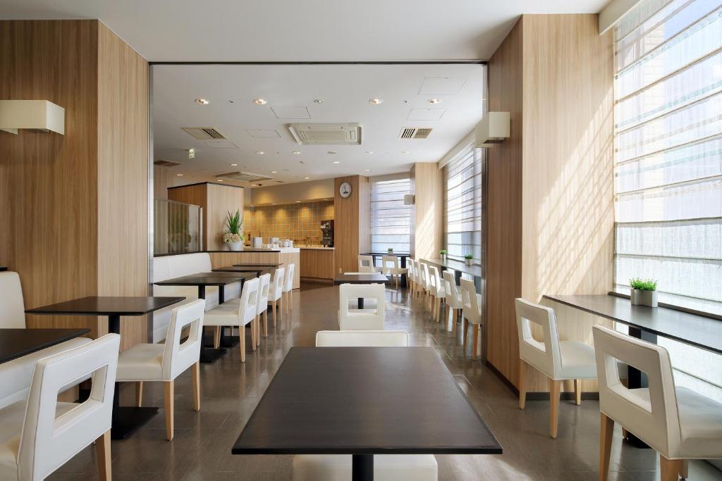 Restaurace v ubytování Keio Presso Inn Nihonbashi Kayabacho
