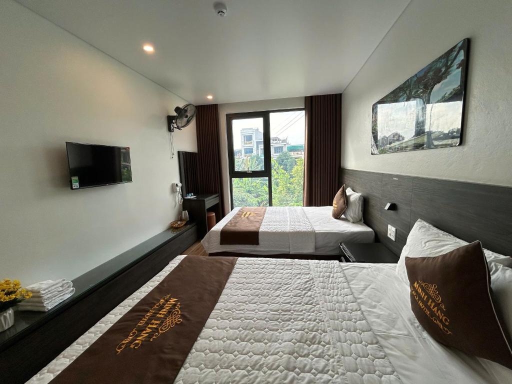 Minh Hằng 5 Hotel - Family Room With Mountain View