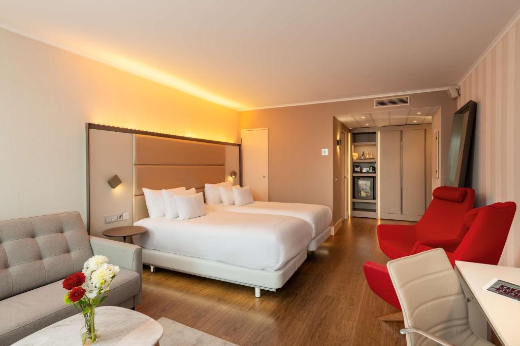 NH Collection Berlin Mitte am Checkpoint Charlie - Resim 17