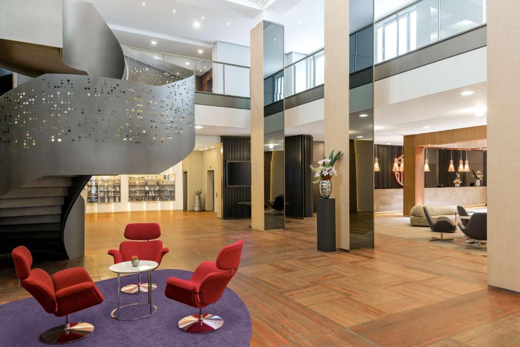 NH Collection Berlin Mitte am Checkpoint Charlie - Resim 29