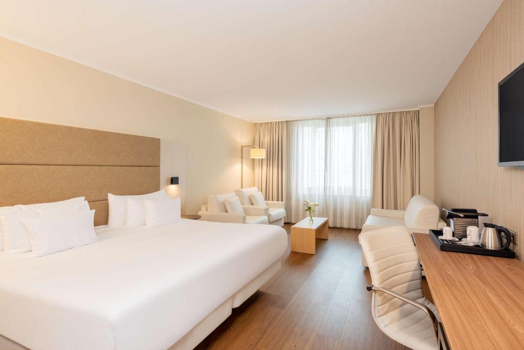 NH Collection Berlin Mitte am Checkpoint Charlie - Resim 40