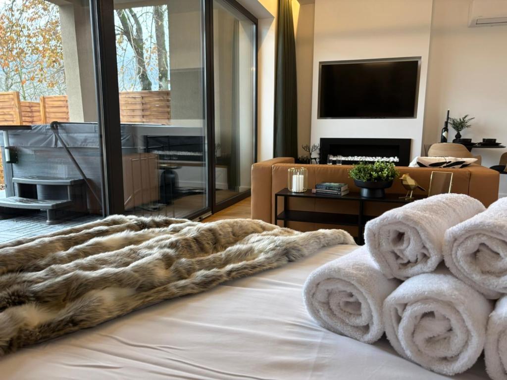 Postel nebo postele na pokoji v ubytování Hello Pilis Apartments