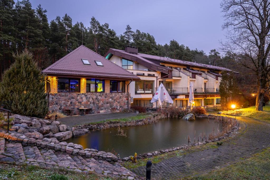 Budova, kde se hotel nachází