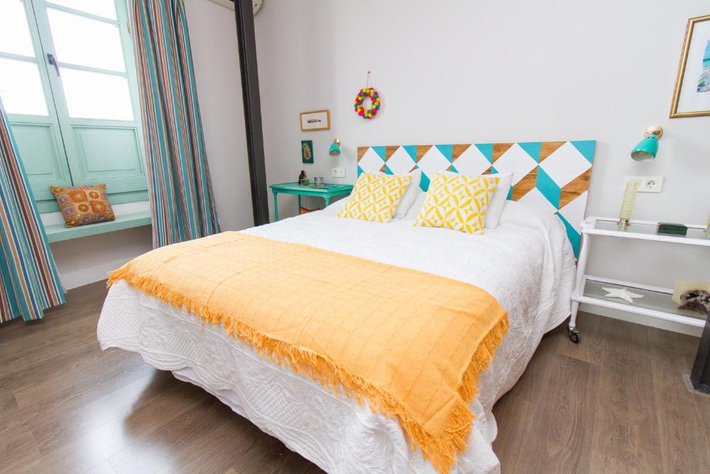 Posteľ alebo postele v izbe v ubytovaní C20 - Adorable Apartment in the Center with Sun Terrace