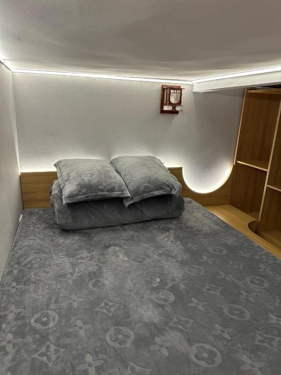 Postel nebo postele na pokoji v ubytování HaNoi HomeStay 43