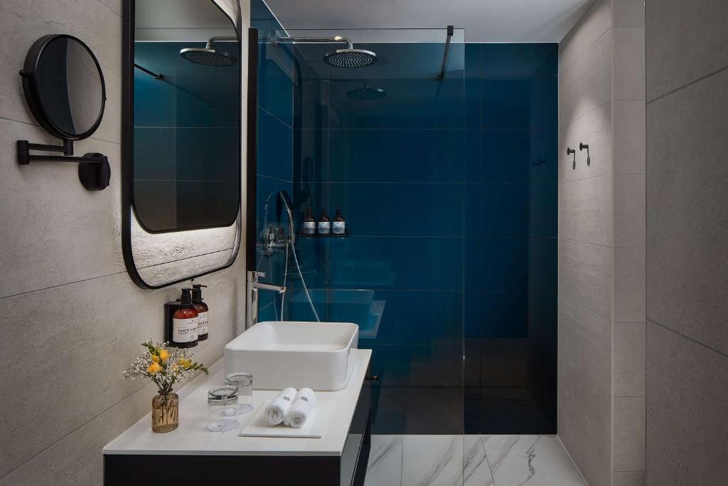 NH Collection Frankfurt Spin Tower - Resim 5