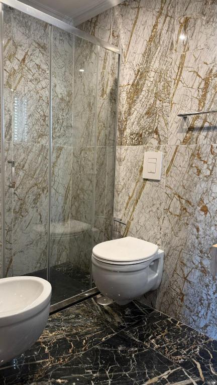 Un baño de Bed and Breakfast Eritrea