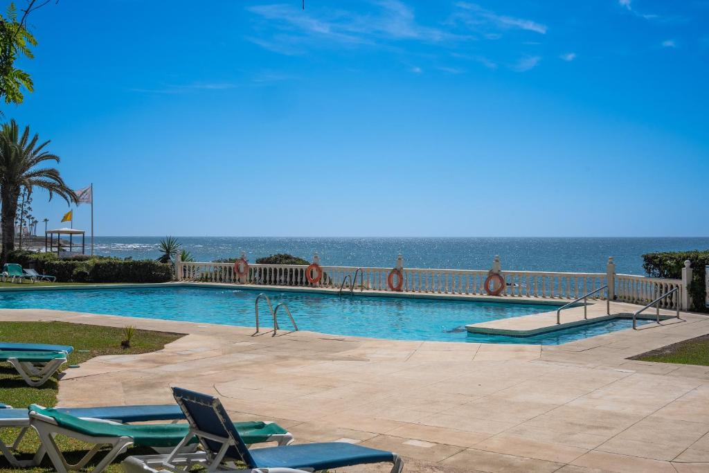 Swimmingpoolen hos eller tæt på Charming Apartment in Riviera