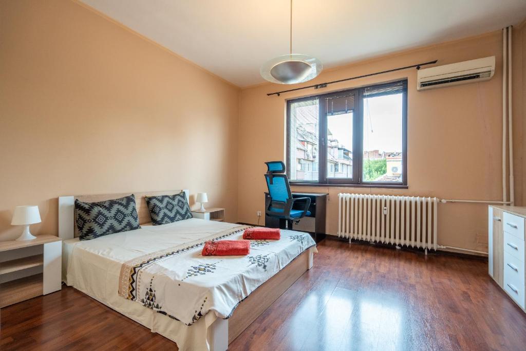 Fotografie z fotogalerie ubytování 2BDR Retro Coziness v Sofii