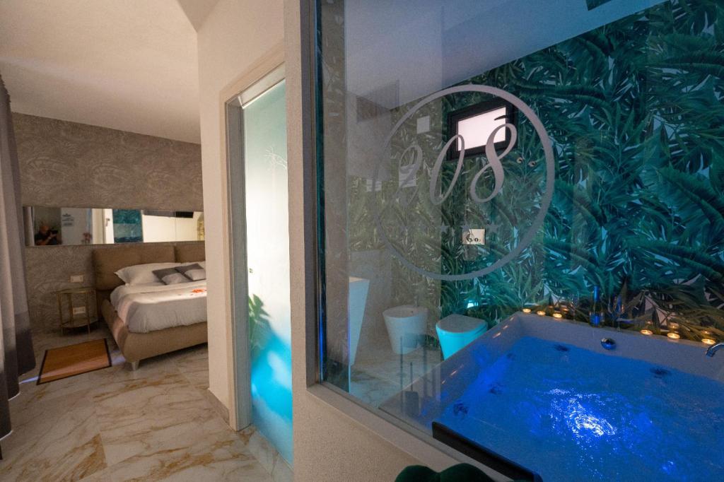 Vannituba majutusasutuses ETNEA 208 LUXURY JACUZZI SUITE Catania