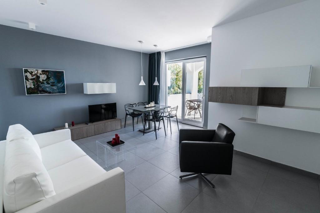 Sicilia's Art Hotel & Spa - Family Room Suite