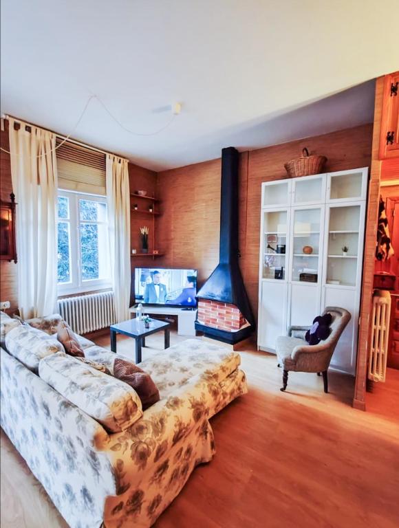 Postel nebo postele na pokoji v ubytování Piso en Escarrilla - 3 Habitaciones