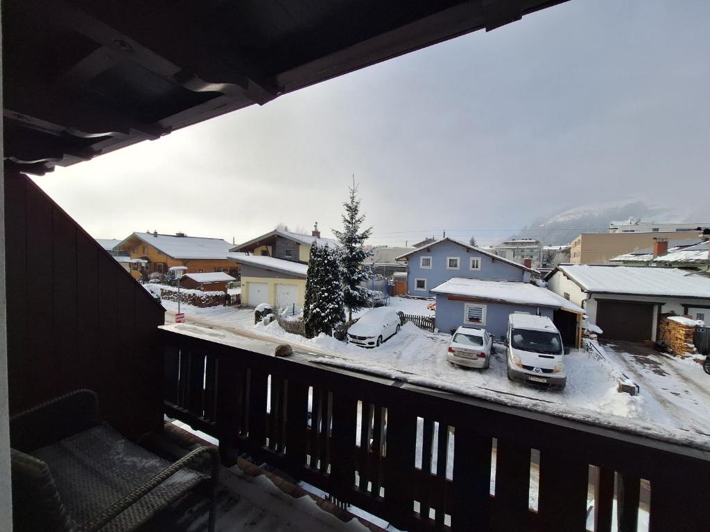 A general mountain view or a mountain view taken from the holiday home