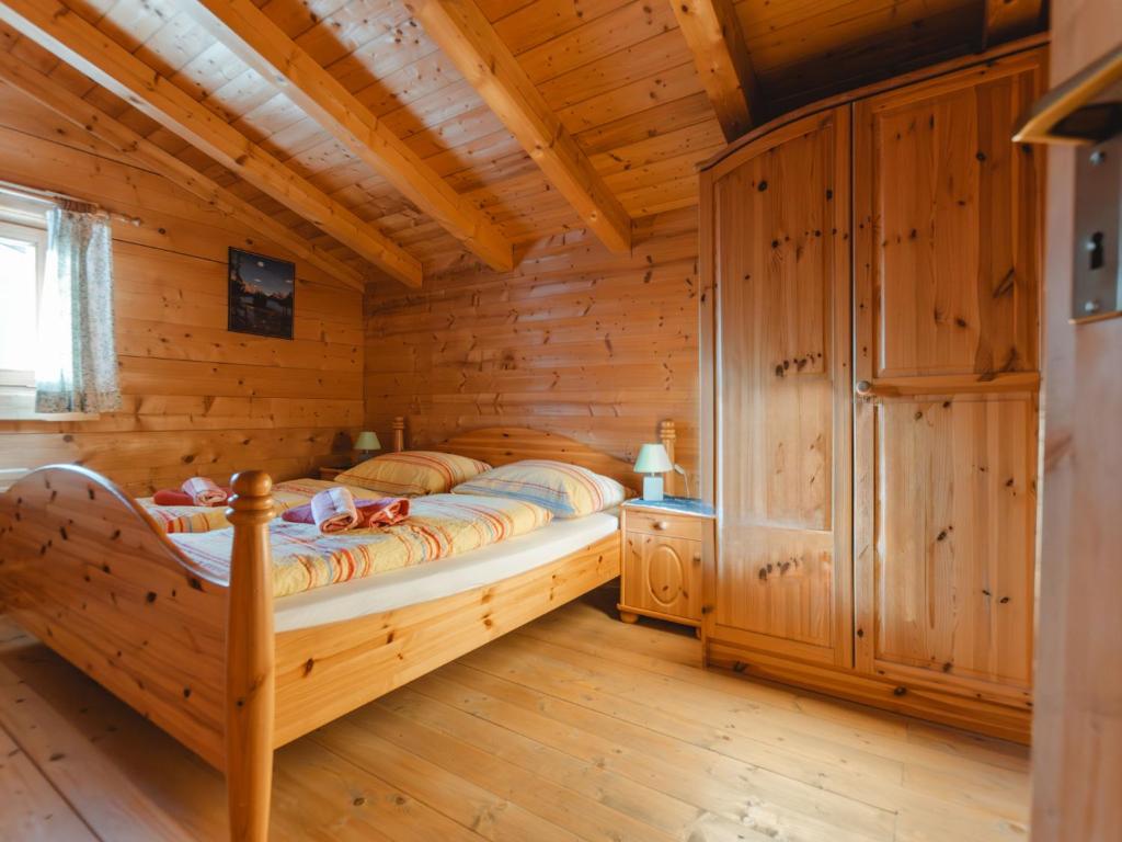 Posteľ alebo postele v izbe v ubytovaní Apartment Geislhof by Interhome