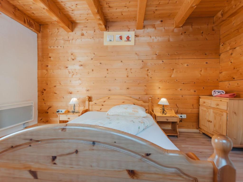 Posteľ alebo postele v izbe v ubytovaní Apartment Geislhof by Interhome