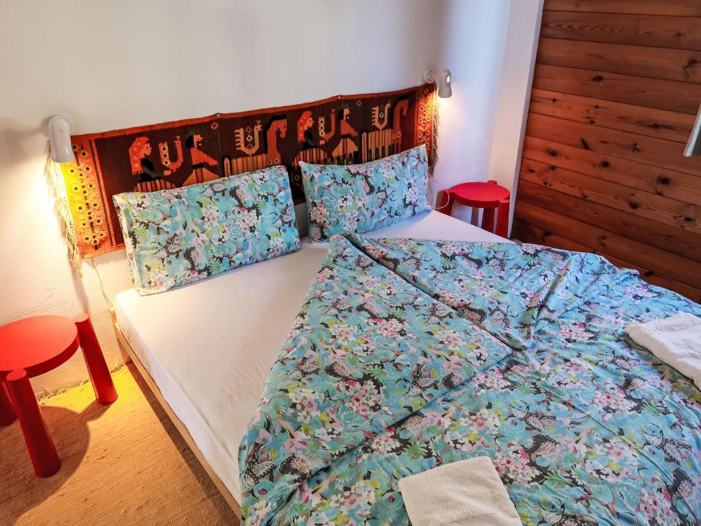 Postel nebo postele na pokoji v ubytování Apartment Girun by Interhome