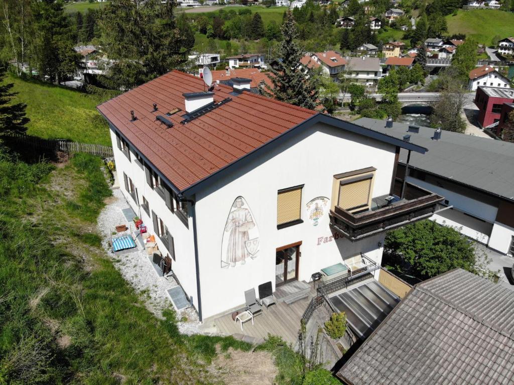 Budova, v ktorej sa apartmán nachádza