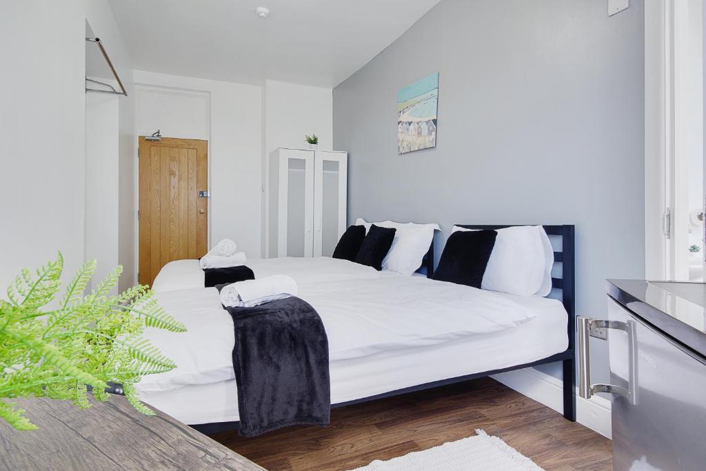 Azure Beach Hotel - Resim 25