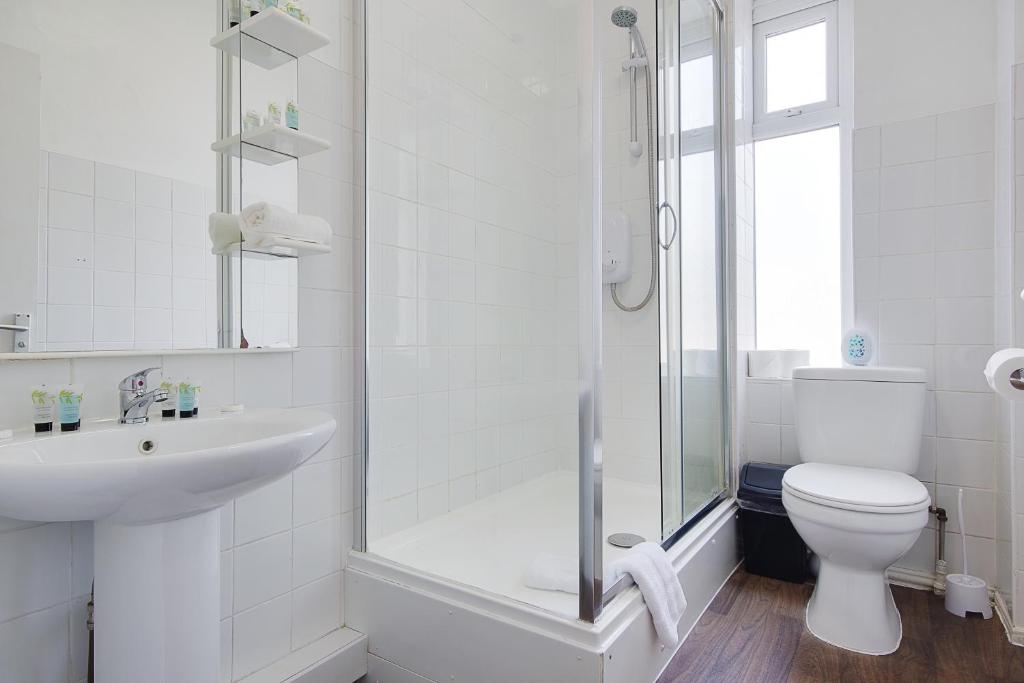 Azure Beach Hotel - Resim 11