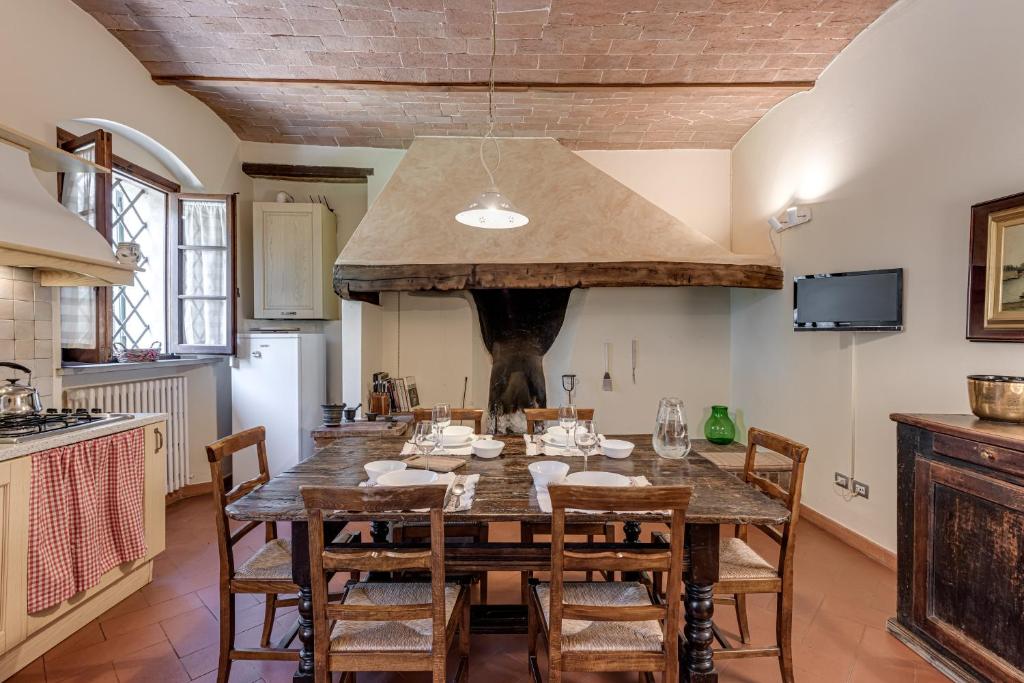 TV a/nebo společenská místnost v ubytování Casa Vacanze Rondini Blu