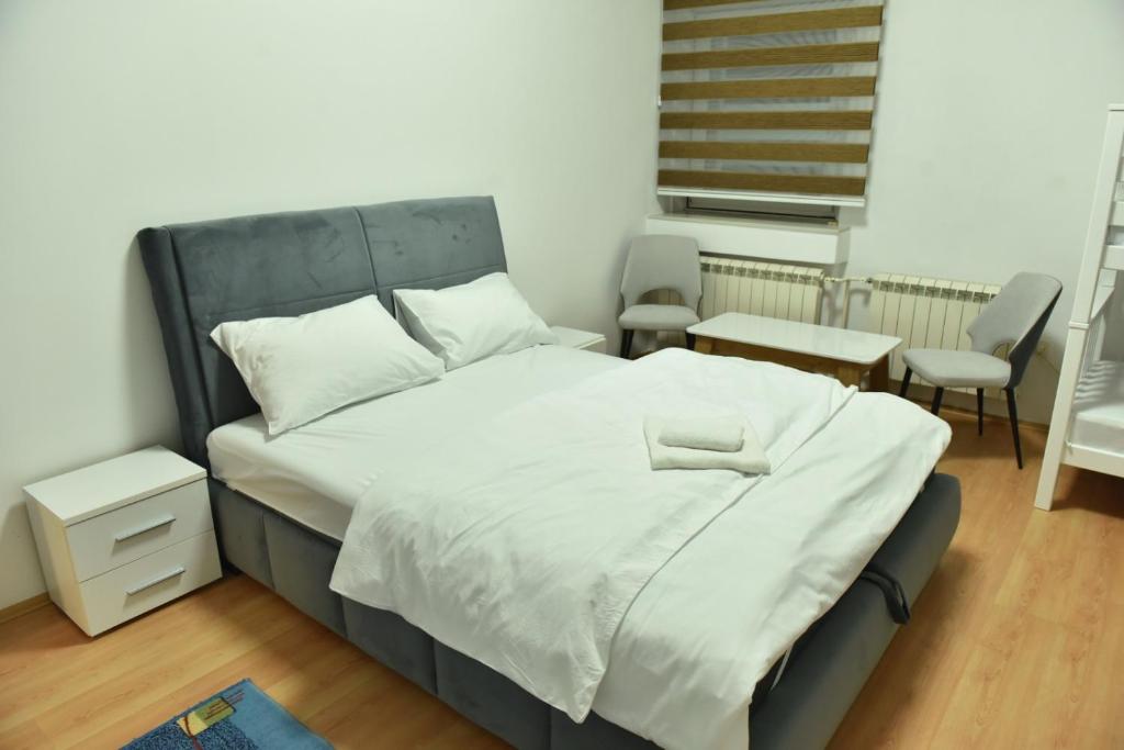 Postel nebo postele na pokoji v ubytování Hostel Nikšić