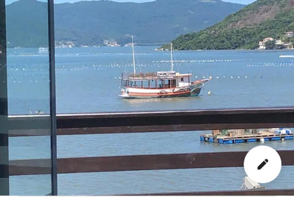 Φυσικό τοπίο κοντά σε αυτή η παραθεριστική κατοικία