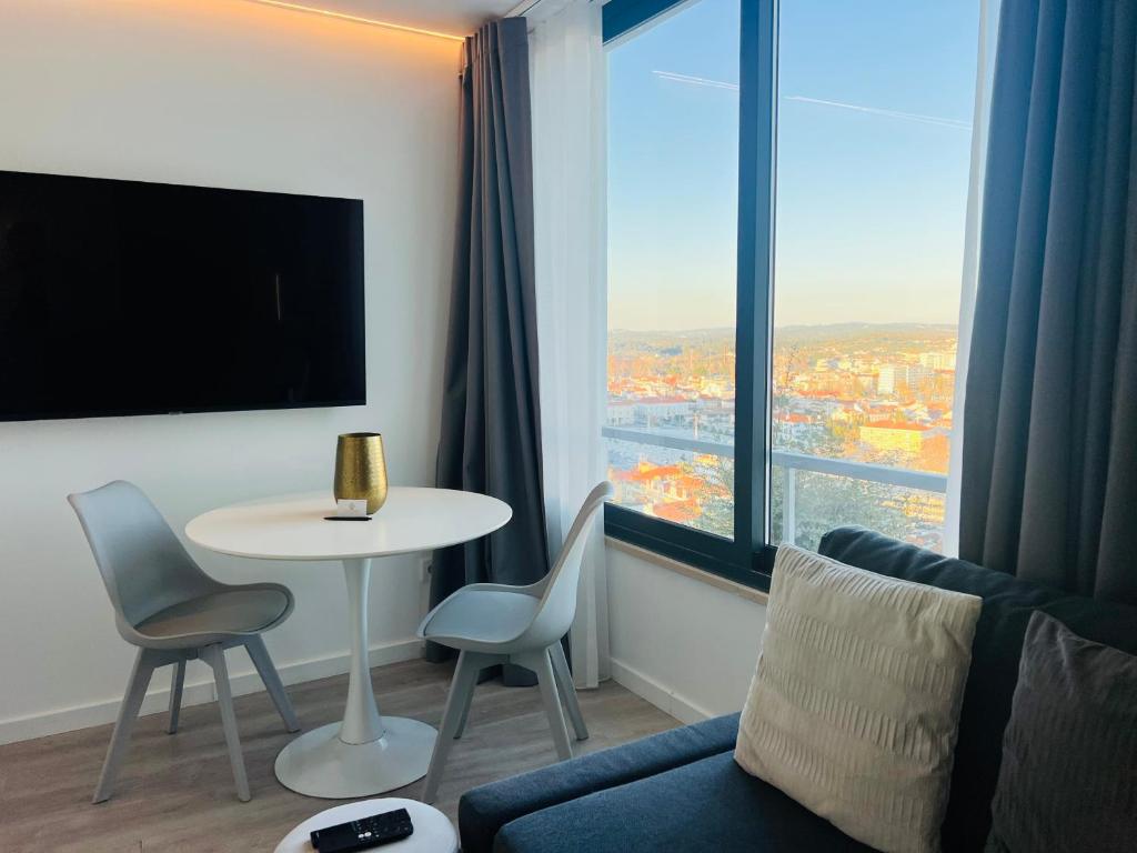 Vila Pombal Tomar Apartments - Pool & City Views - 12