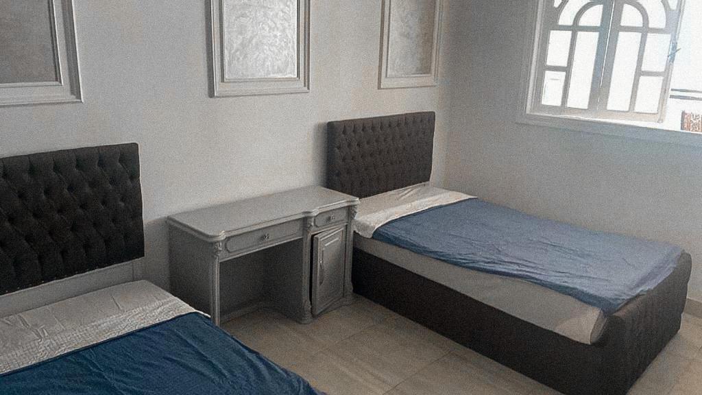 Postel nebo postele na pokoji v ubytování Luxurious apartment in Loran Alexandria 250m2