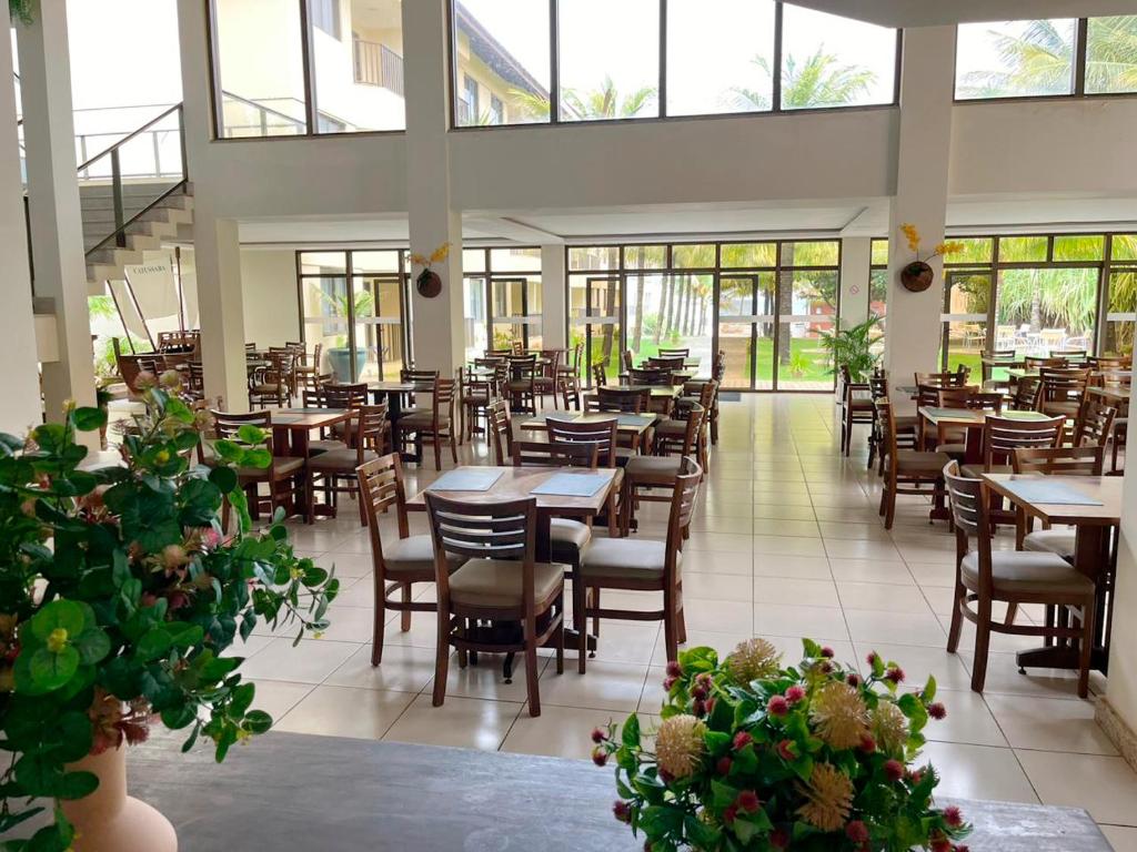 Restaurace v ubytování Catussaba Suítes Resort