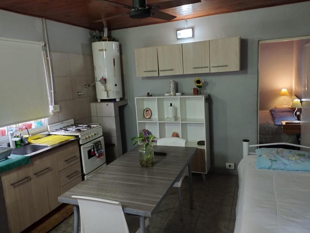 Η κουζίνα ή μικρή κουζίνα στο La guido 2