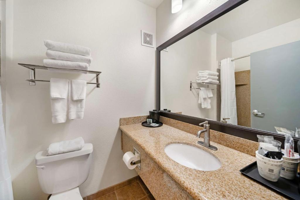 Best Western Crater Lake Highway White City/Medford photo
