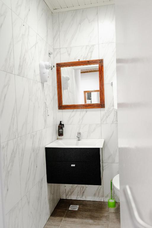 The Sweet Apart Hotel