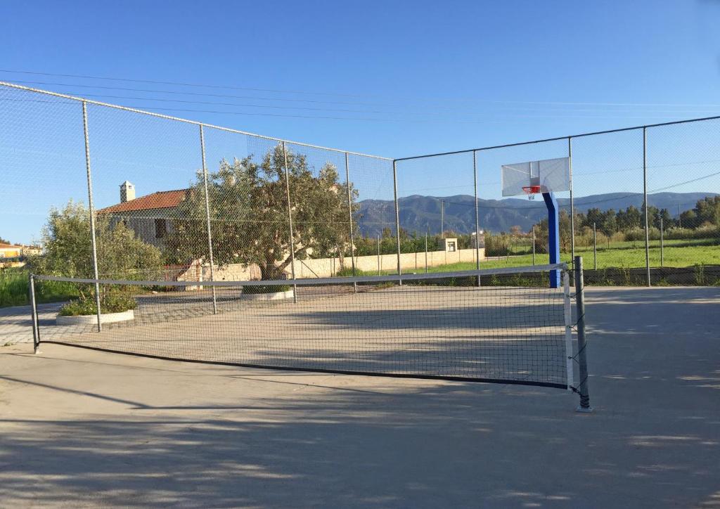 Tenis lub squash w obiekcie Houdis Houses lub w pobliżu