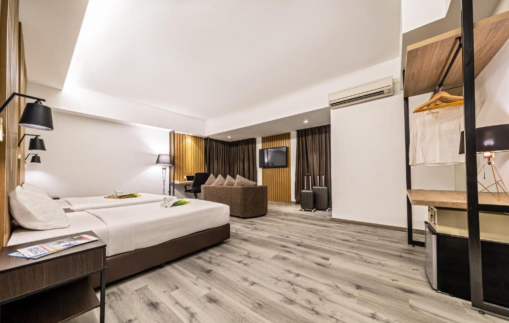 TV a/nebo společenská místnost v ubytování Thy Executive Hotel