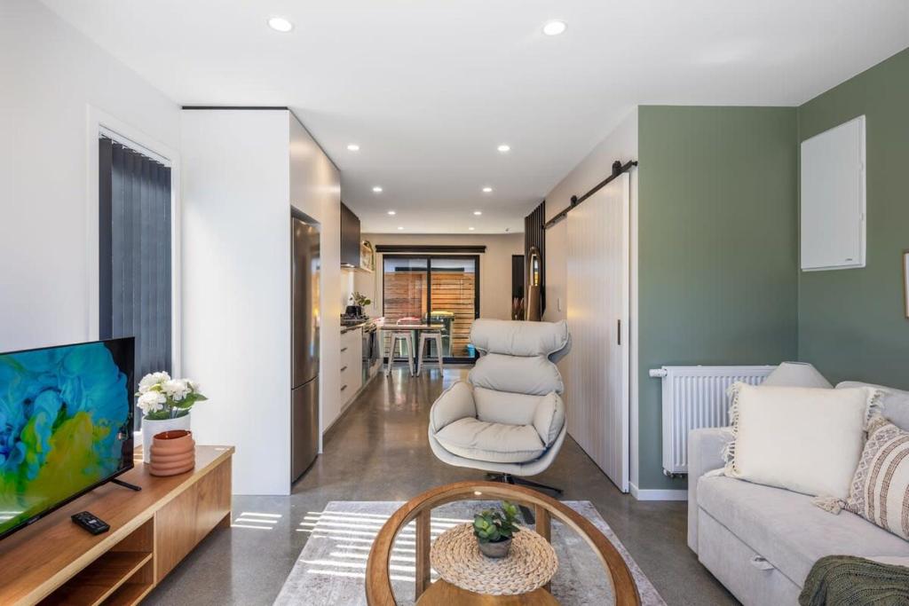 Dreamcatcher Cottage - 2BR Mystic Moonrise - Resim 13