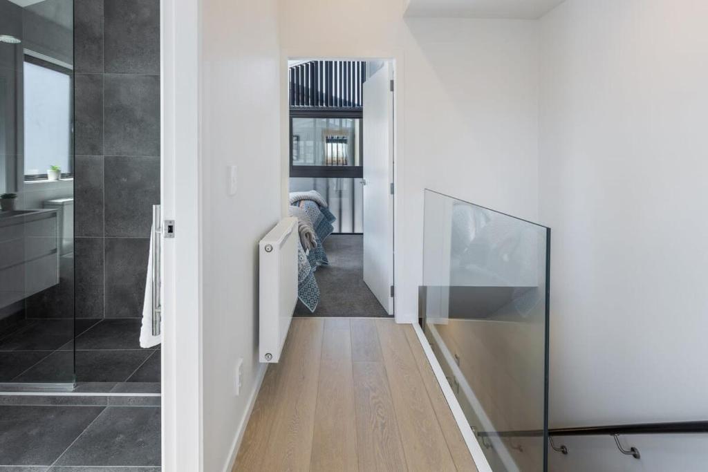 Dreamcatcher Cottage - 2BR Mystic Moonrise - Resim 29