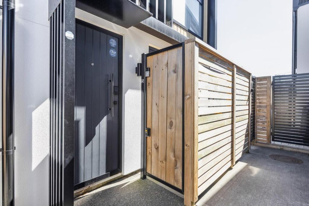 Dreamcatcher Cottage - 2BR Mystic Moonrise - Resim 33