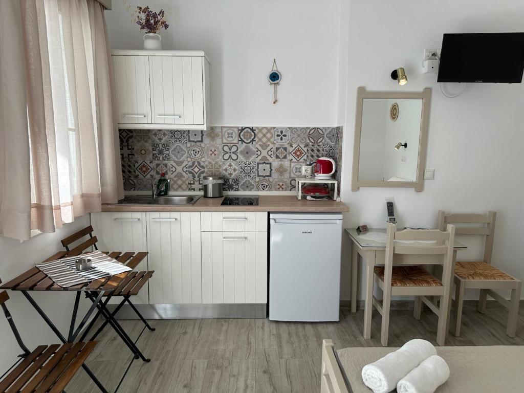 Zdjęcie z galerii obiektu Nick's Studio 2 w mieście Parikia