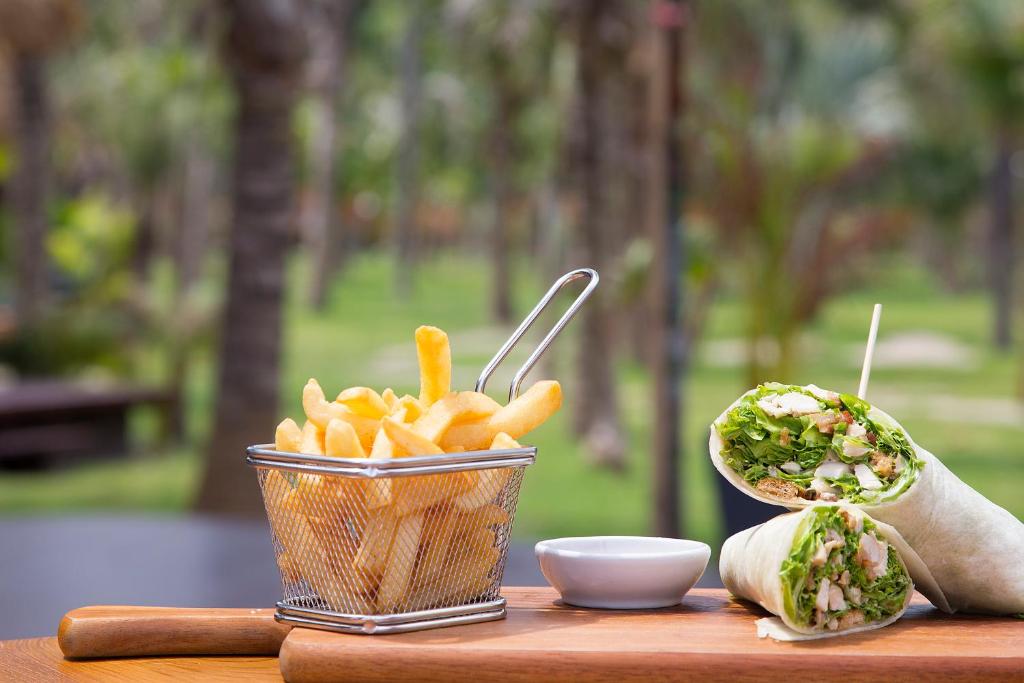 Essen im Resort oder in der Nähe