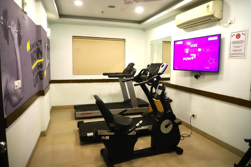 Fitness centrum a/nebo fitness zařízení v ubytování Ginger Noida 63