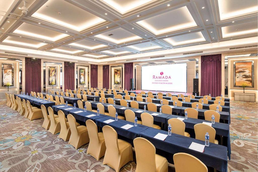 Konferenční prostory v ubytování Ramada Shenzhen Baoan