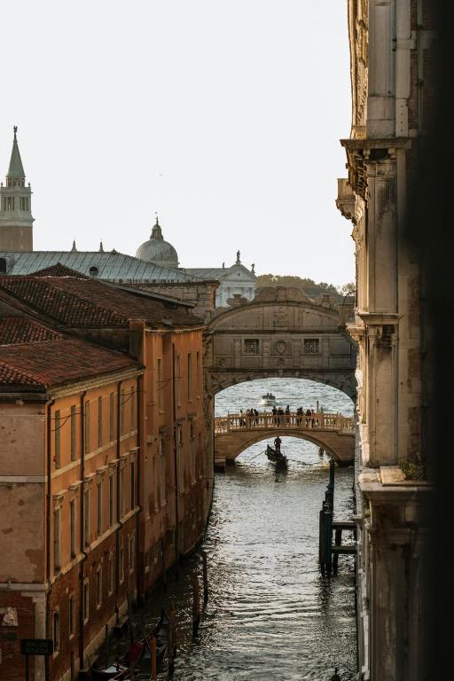 Hotel Al Ponte Dei Sospiri