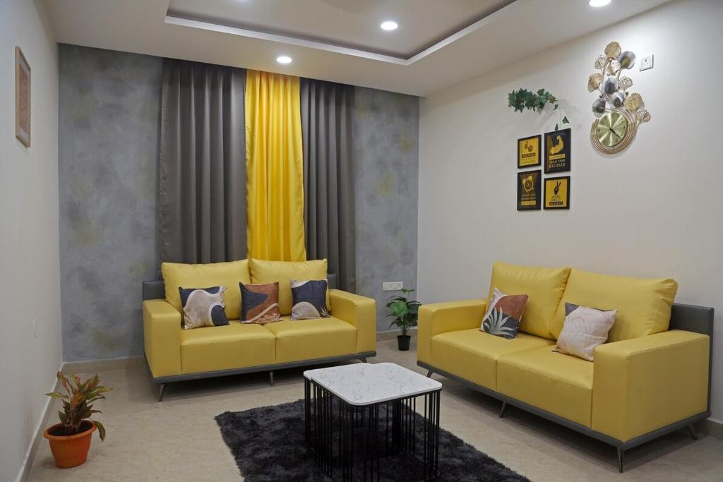 Posezení v ubytování Amara Bari - 3BHK, Gachibowli, Hyderabad