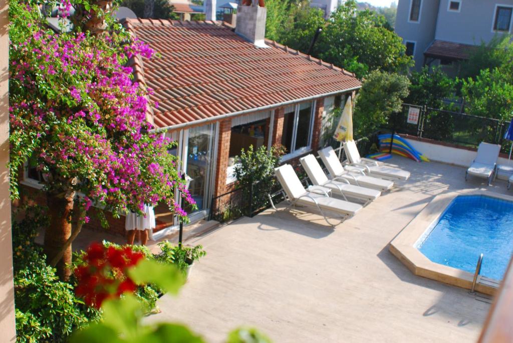Bazén v ubytování Crescent Hasirci Hotel nebo v jeho okolí