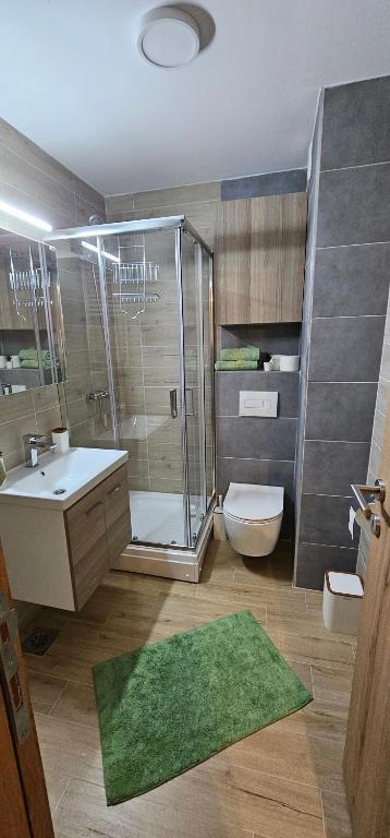 Un baño de Valena 1 Divčibare