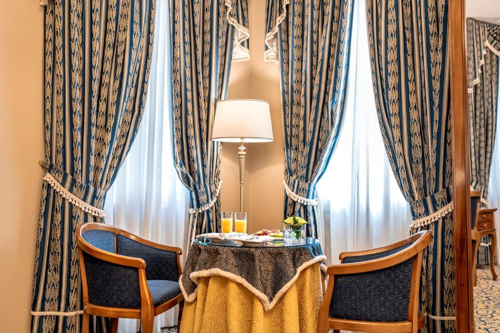Posezení v ubytování Hotel Al Ponte Dei Sospiri